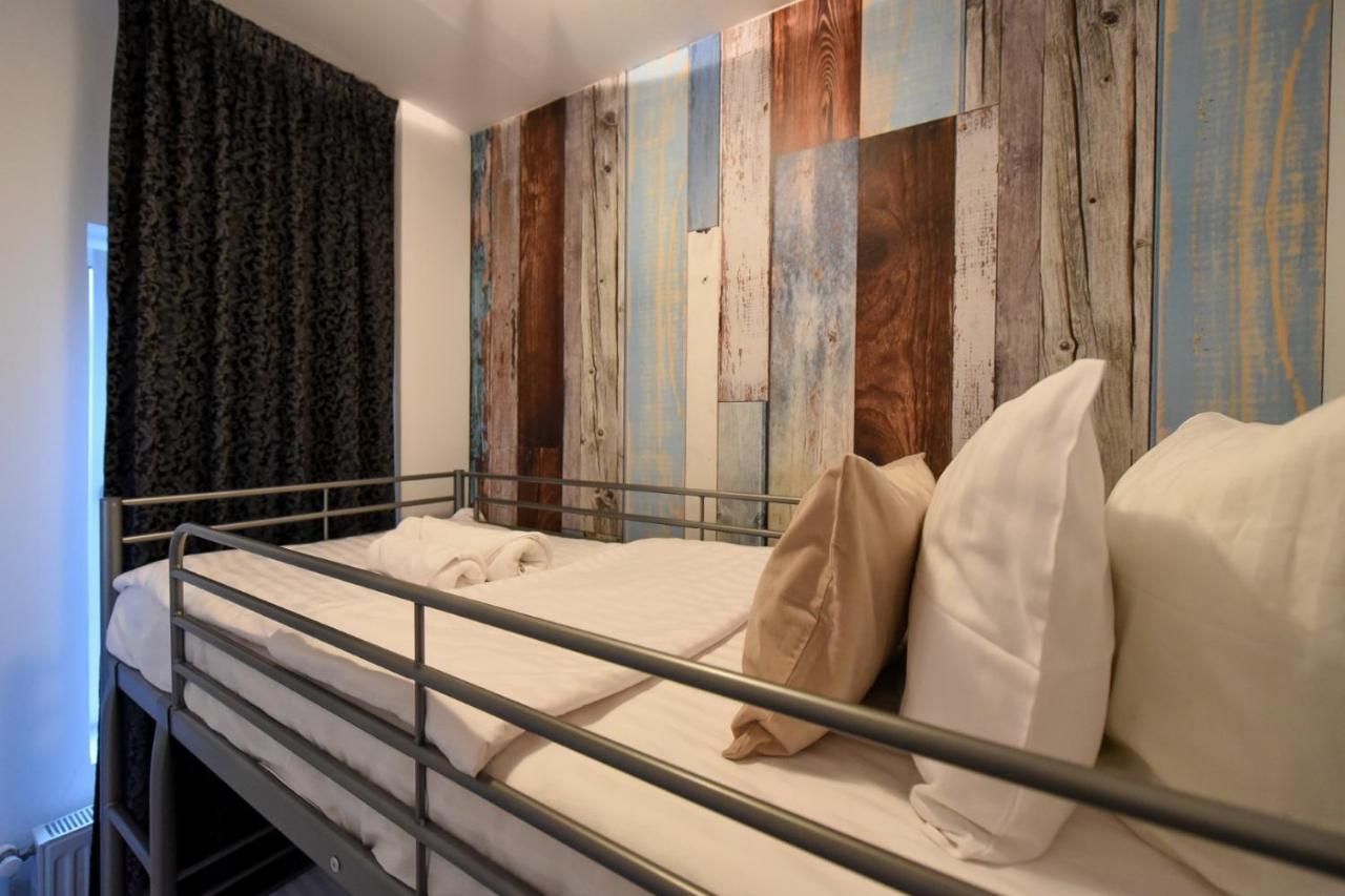 Discover Comfort: Charming & Spacious Apartment In The Old Town Bukarest Eksteriør billede